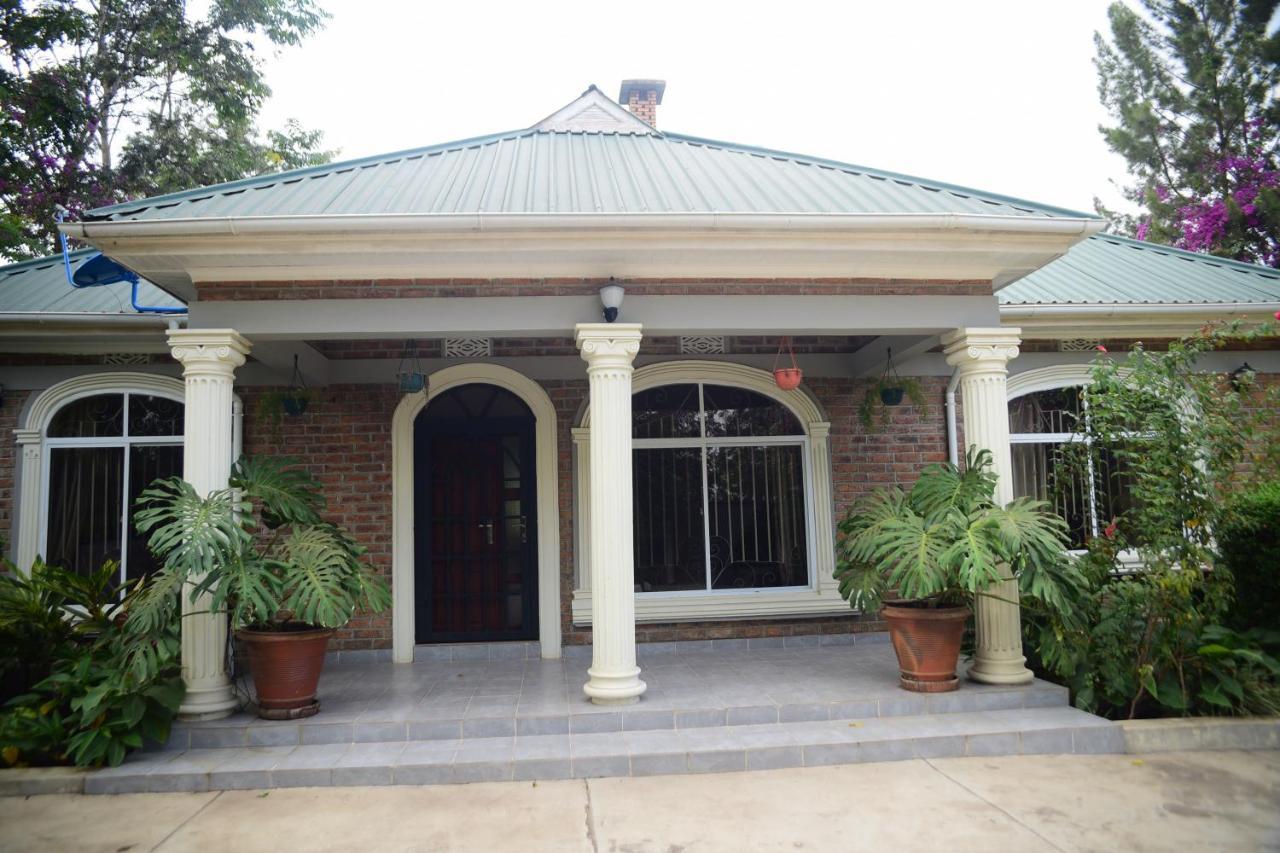 ארושה Charming Eco-Homestay Near Kilimanjaro International Airport מראה חיצוני תמונה